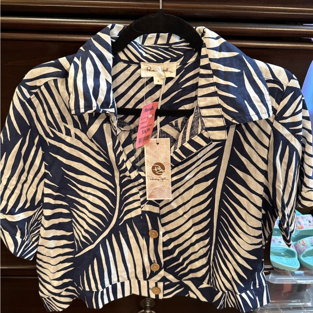 BNWT cropped linen blouse